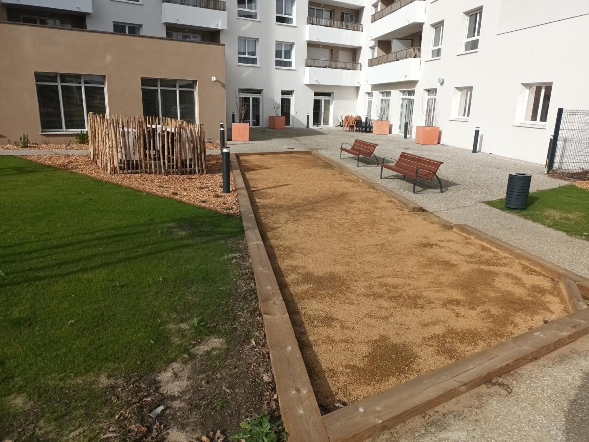 Domitys Les Craies Blanches Aparthotel Mont-de-Marsan Exterior photo